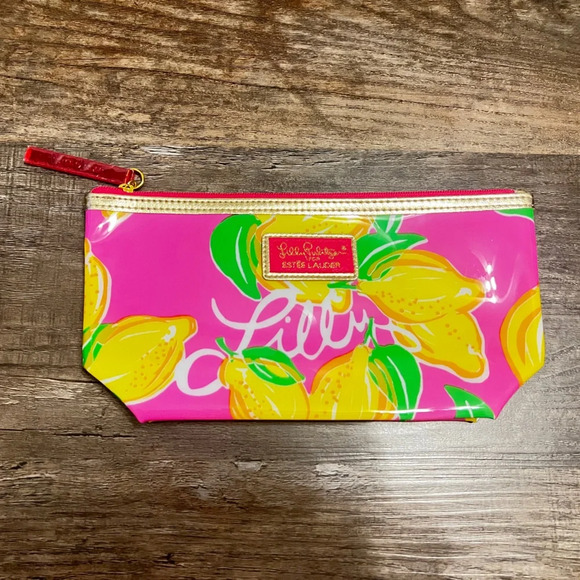 FINAL PRICE DROP NEW Lilly Pulitzer x Estee Lauder Cosmetic Bag - Picture 1 of 4